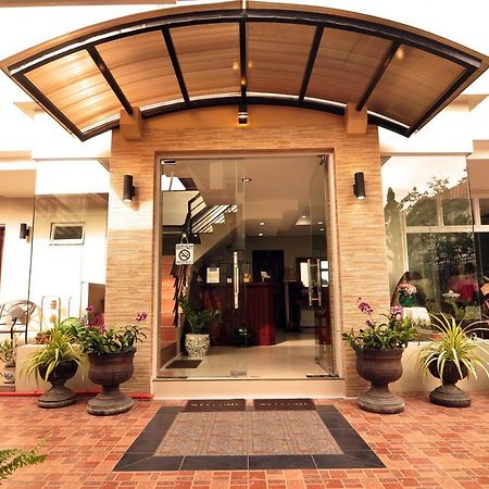 Harbour Gardens Tourist Inn Tagbilaran Exterior foto