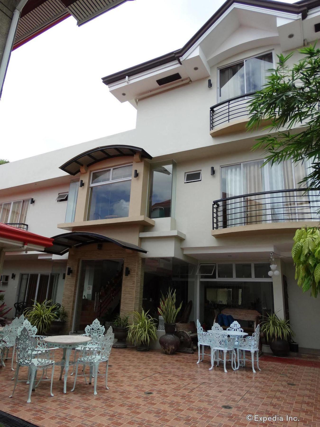 Harbour Gardens Tourist Inn Tagbilaran Exterior foto