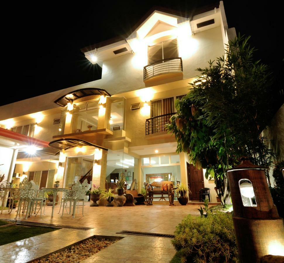 Harbour Gardens Tourist Inn Tagbilaran Exterior foto